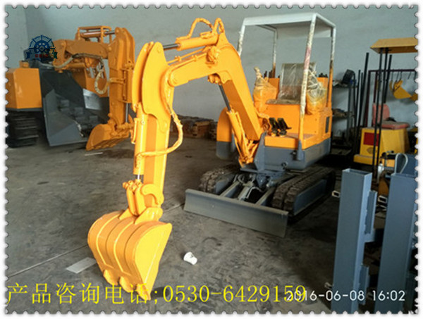 微型電動挖掘機客戶驗收過程